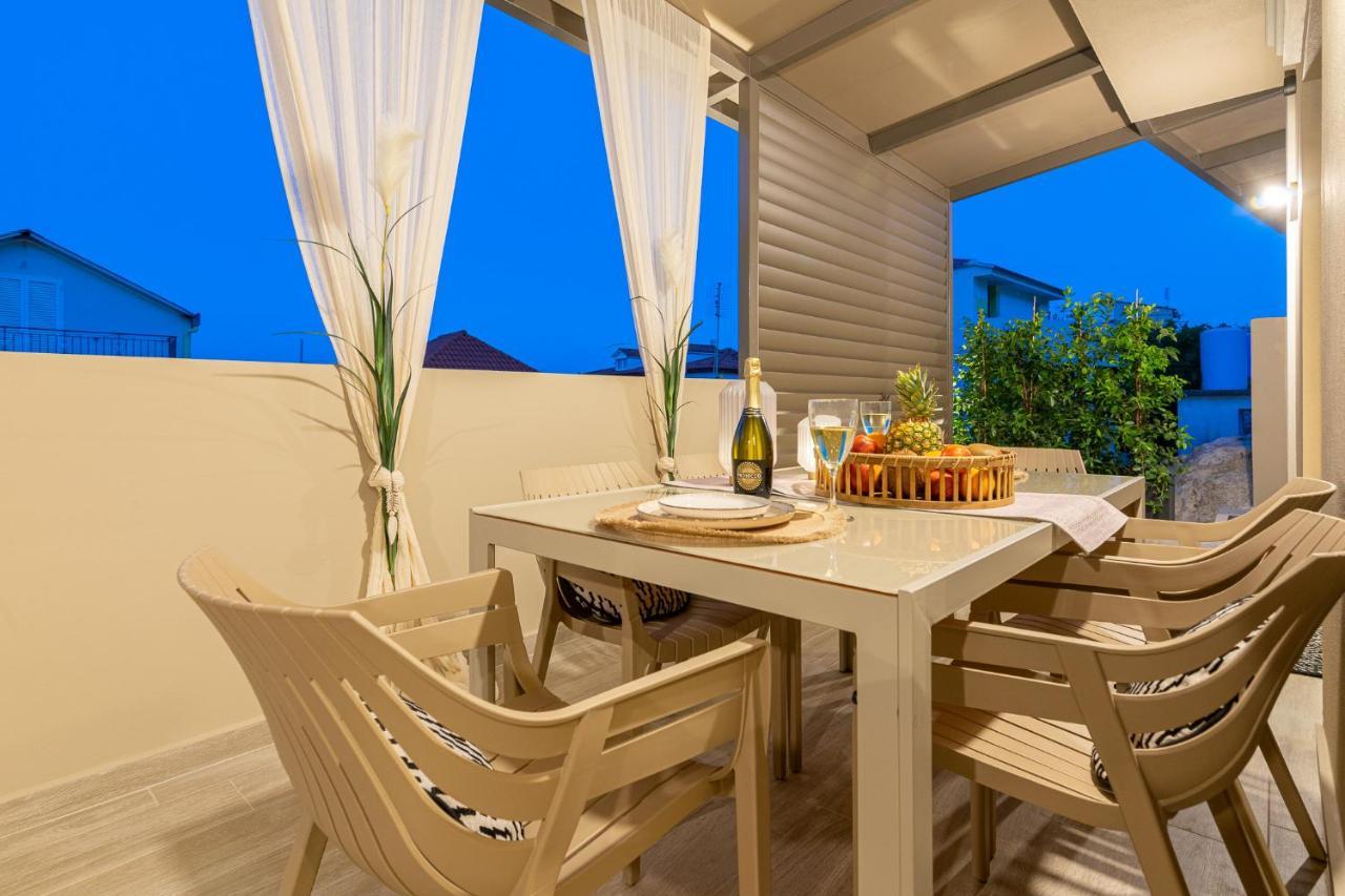 Apartment Vedi Town Luxury